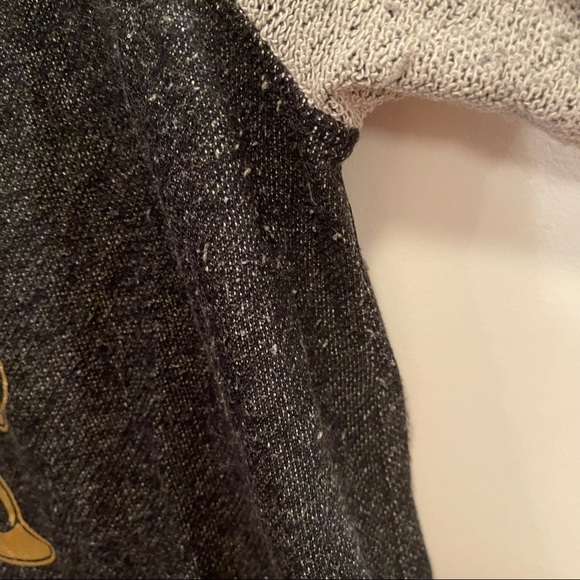 DISNEY PARKS MINNIE SWEATSHIRT - Picture 2 of 4